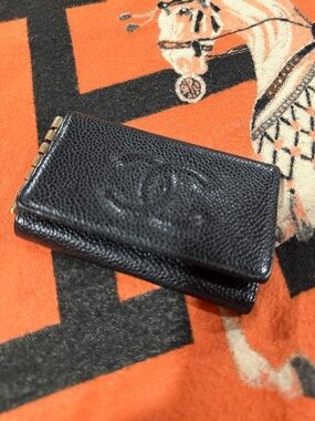 CHANEL Black Caviar Leather Key & Card Holder